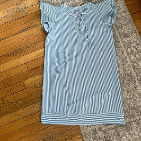 Vineyard Vines dress performance ruffle sleeve shift blue and white stripes - Picture 7 of 12